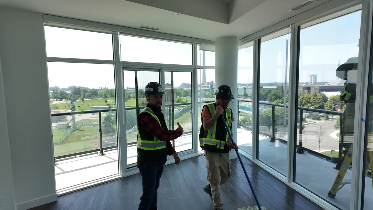 Caso de éxito LEMAC — desarrollo web, CRM y generación de leads para empresa de construcción en Canadá por Analítica Lab.
